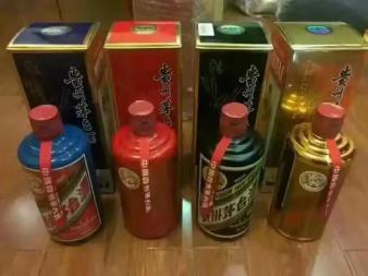 白酒批發(fā)與零售 開(kāi)啟酒類市場(chǎng)的雙贏之路